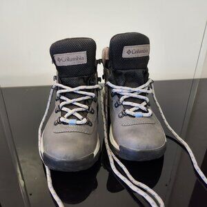 Columbia Women’s Hiking Boots Gray Size 6